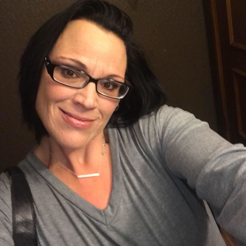 Meet your Posher, Michele